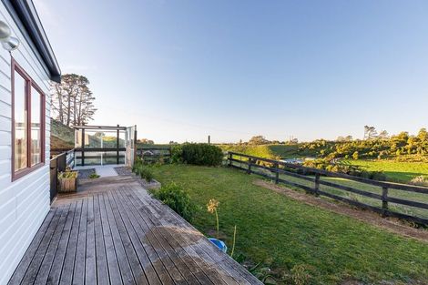 Photo of property in 527 Frankley Road, Hurworth, New Plymouth, 4371