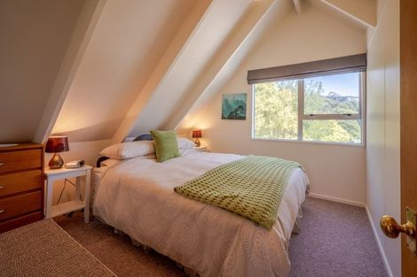 Photo of property in 33 Kingfisher Road, Takamatua, 7581