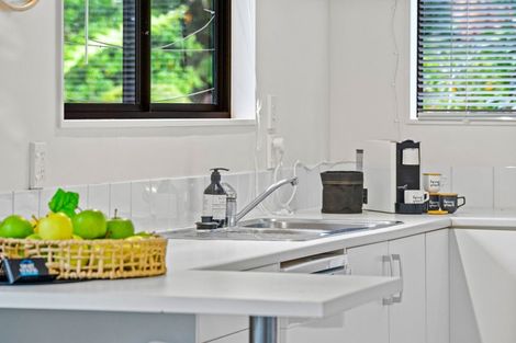 Photo of property in 2/19 Seaview Road, Glenfield, Auckland, 0629