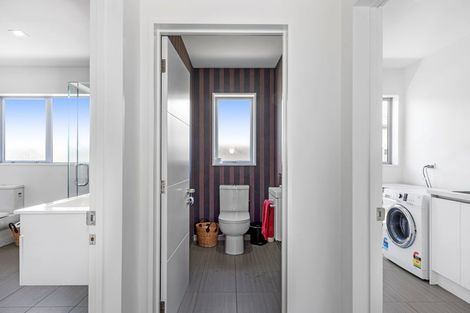 Photo of property in 32 Buckhurst Avenue, Wigram, Christchurch, 8042