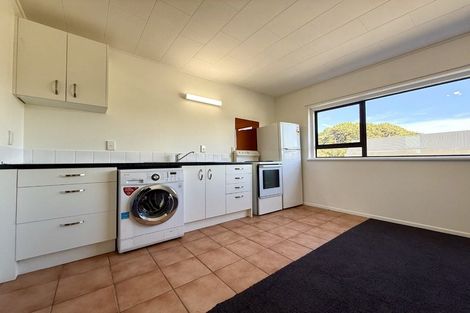 Photo of property in 8/52 Russell Terrace, Berhampore, Wellington, 6023