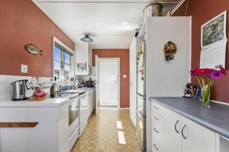 Photo of property in 16 Hay Street, Wainuiomata, Lower Hutt, 5014