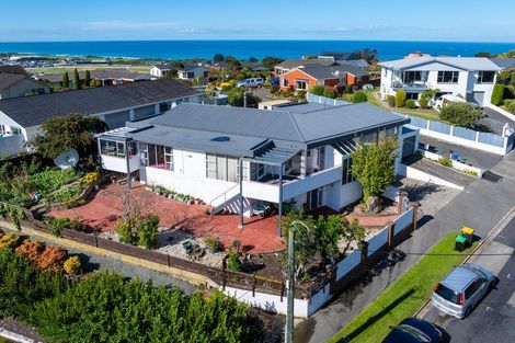 Photo of property in 97 Easther Crescent, Kew, Dunedin, 9012