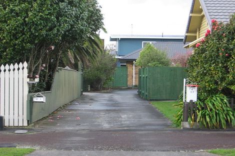 Photo of property in 17 Stewart Crescent, Hokowhitu, Palmerston North, 4410