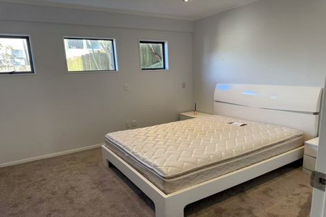 Photo of property in 2/18 Valley Road, Browns Bay, Auckland, 0630