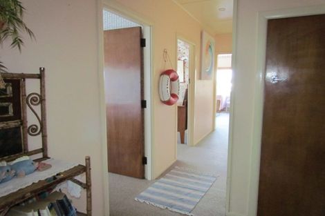 Photo of property in 41 Seaview Road, Glenfield, Auckland, 0629