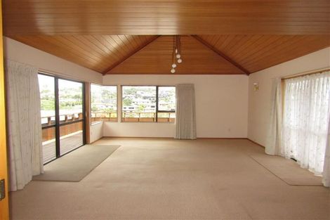 Photo of property in 2/50 Masterton Road, Rothesay Bay, Auckland, 0630