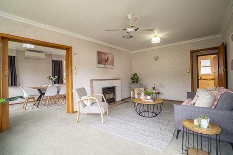 Photo of property in 3 South Street, Tawa, Wellington, 5028