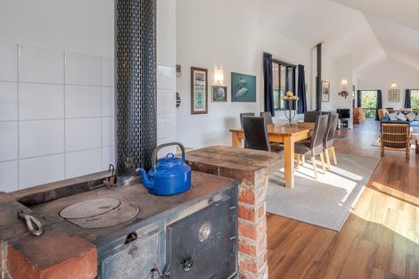 Photo of property in 88 Sawmill Road, Robinsons Bay, Akaroa, 7581