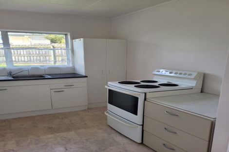 Photo of property in 26 Moire Road, Massey, Auckland, 0614