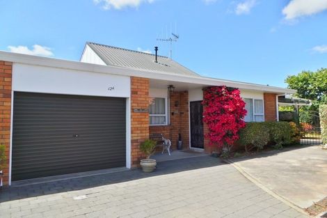 Photo of property in 12a Guildford Street, Levin, 5510