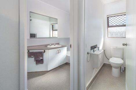 Photo of property in 2/17 Church Road, Taradale, Napier, 4112