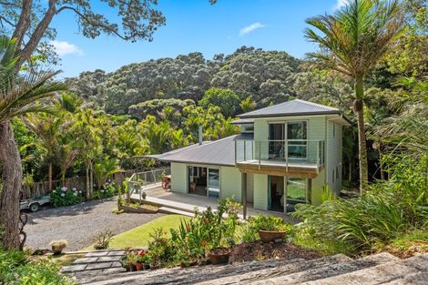 Photo of property in 296 Motutara Road, Muriwai, Waimauku, 0881