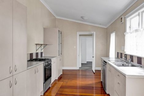 Photo of property in 15 Weld Street, Normanby, Hawera, 4614