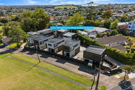 Photo of property in 2/10 Hutchinsons Road, Bucklands Beach, Auckland, 2014