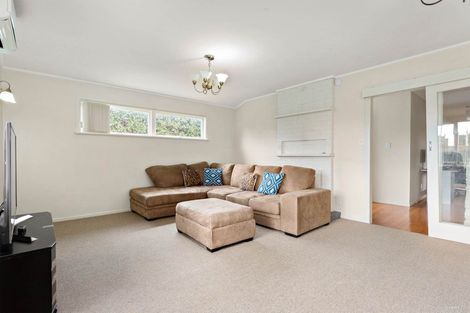 Photo of property in 1/58 Pupuke Road, Hillcrest, Auckland, 0627