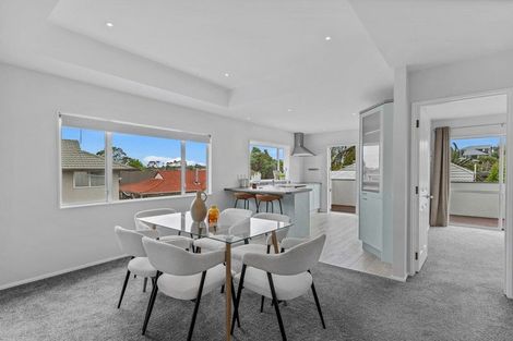 Photo of property in 5 Oystergrove Road, West Harbour, Auckland, 0618