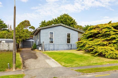 Photo of property in 108 Omapere Street, Whitby, Porirua, 5024