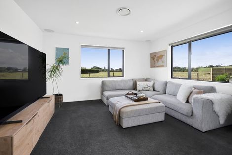Photo of property in 8 Tikorangi Road East, 4383
