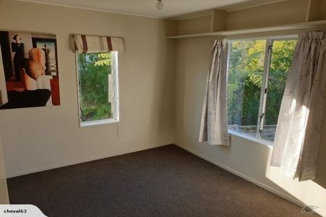 Photo of property in 20 De Val Drive, Titirangi, Auckland, 0604