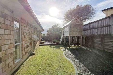 Photo of property in 5 Laurel Oak Drive, Schnapper Rock, Auckland, 0632