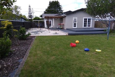 Photo of property in 44 Birdwood Road, Waterloo, Lower Hutt, 5011