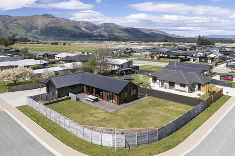Photo of property in 6 Woodpecker Street, Lake Hawea, Wanaka, 9382