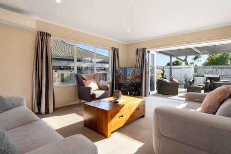 Photo of property in 30a Fairview Place, Te Puke, 3119