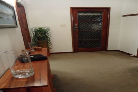 Photo of property in 49f Martyn Street, Waiuku, 2123