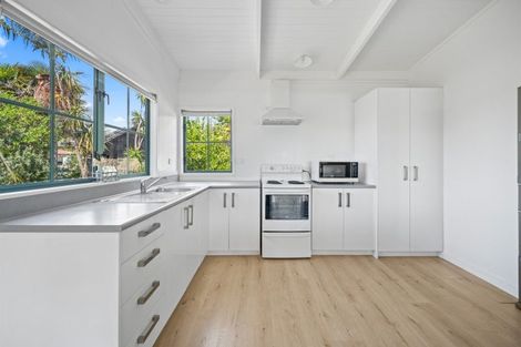 Photo of property in 806 Cove Road, Waipu, 0582