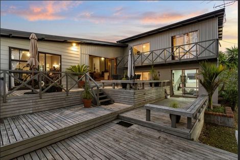 Photo of property in 438 Beach Road, Murrays Bay, Auckland, 0630