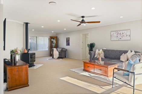 Photo of property in 7 Frame Place, Owhata, Rotorua, 3010