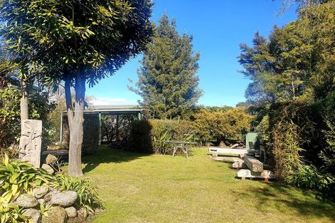 Photo of property in 2 Te Arahori Road, Kuratau, Turangi, 3381