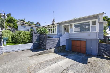 Photo of property in 55 Shakespeare Road, Bluff Hill, Napier, 4110