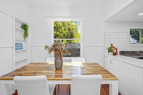 Photo of property in 26 Stoke Street, Sumner, Christchurch, 8081
