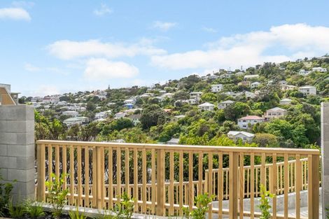 Photo of property in 69u2 Tiketike Way, Brooklyn, Wellington, 6021