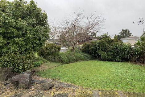 Photo of property in 1/11 Ballater Place, Highland Park, Auckland, 2010