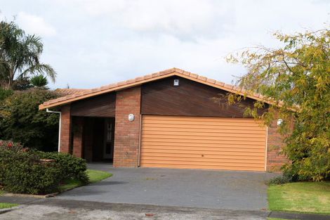 Photo of property in 4b Golfland Drive, Golflands, Auckland, 2013