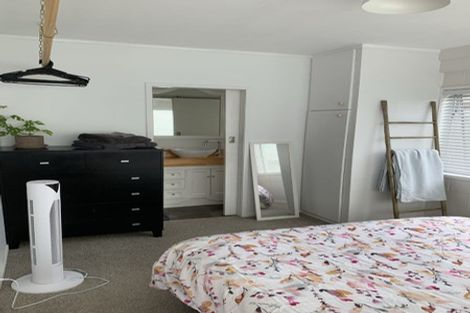 Photo of property in 4/87 Ocean View Road, Hillcrest, Auckland, 0627