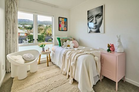 Photo of property in 3 Surrey Street, Tawa, Wellington, 5028