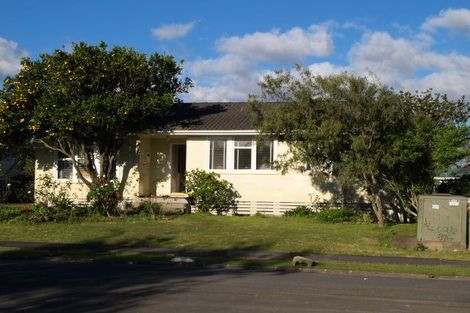 Photo of property in 38 Mayflower Close, Mangere East, Auckland, 2024