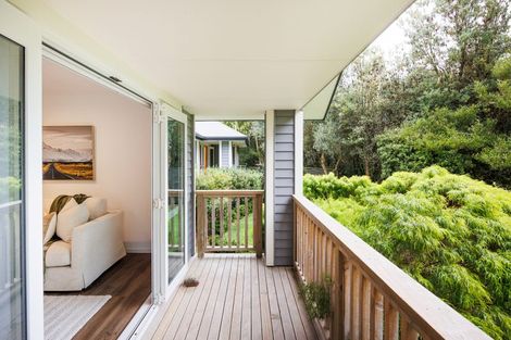 Photo of property in 35 Oram Drive, Turitea, Palmerston North, 4472