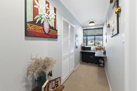 Photo of property in 11 Gardener Street, Levin, 5510