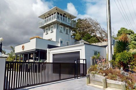 Photo of property in 112 Kahukura Avenue, Waitarere Beach, Levin, 5510