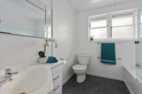 Photo of property in 45f9- Pine Avenue, Ebdentown, Upper Hutt, 5018