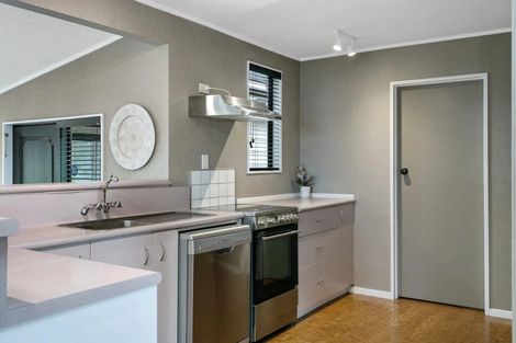 Photo of property in 19 Epping Place, Richmond Heights, Taupo, 3330