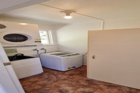 Photo of property in 4 Beverley Grove, Paparangi, Wellington, 6037