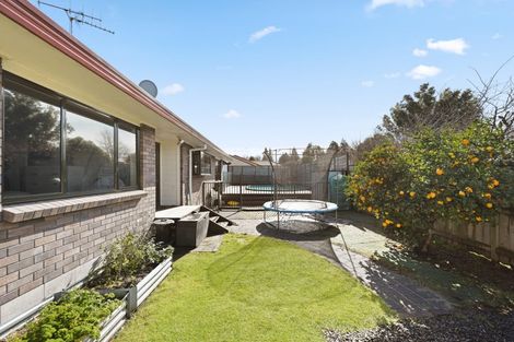 Photo of property in 27 Halcione Close, Flagstaff, Hamilton, 3210