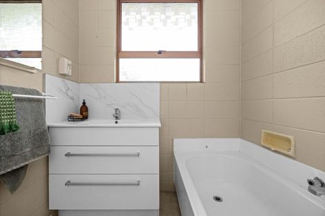 Photo of property in 27 Coventry Avenue, Tamatea, Napier, 4112