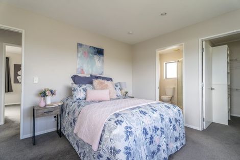 Photo of property in 213 Mark Avenue, Grenada Village, Wellington, 6037